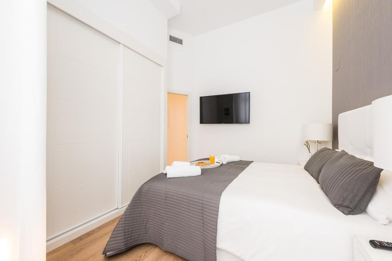Apartament Malasana Plaza Madryt Zewnętrze zdjęcie